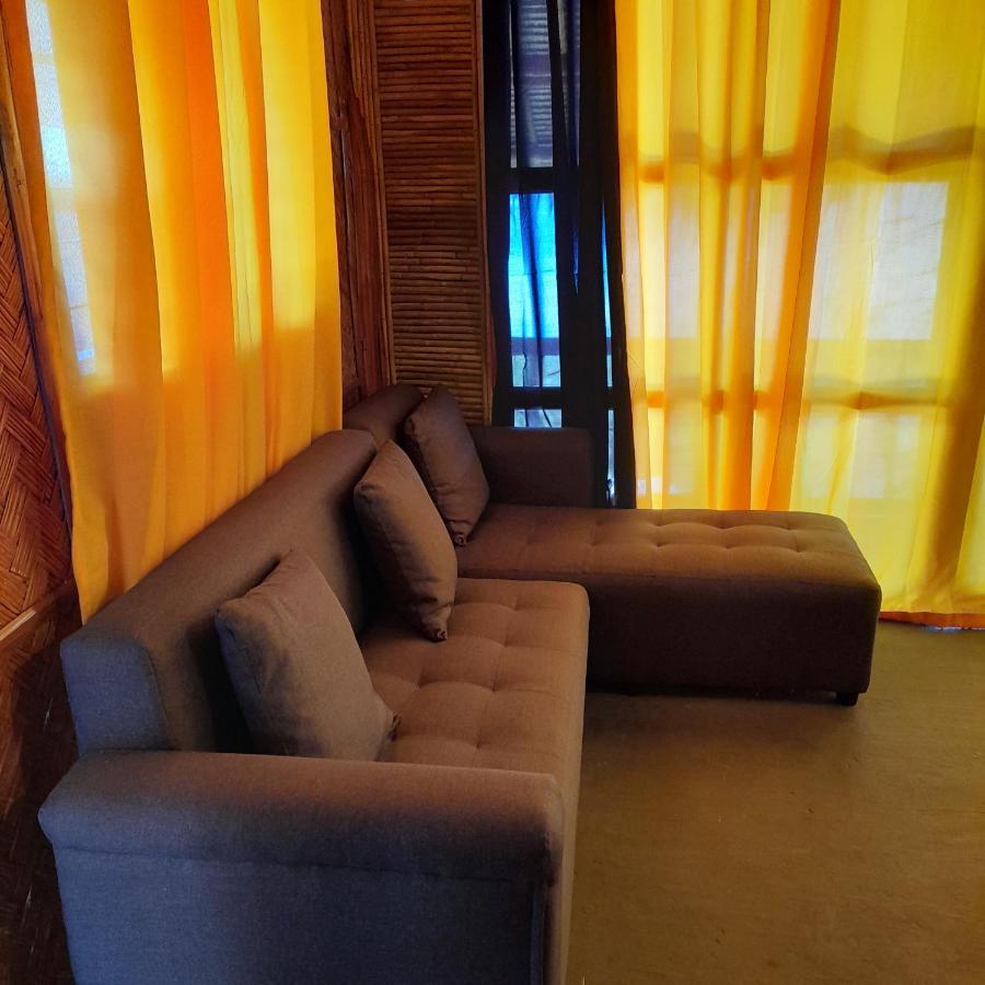 Miley Lodging Restobar New Busuanga 外观 照片