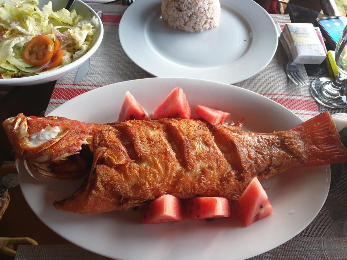 Miley Lodging Restobar New Busuanga 外观 照片